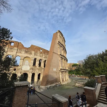 Casa Su Colosseo San Giovanni Apartment Rome