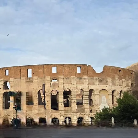 Casa Su Colosseo San Giovanni Rome